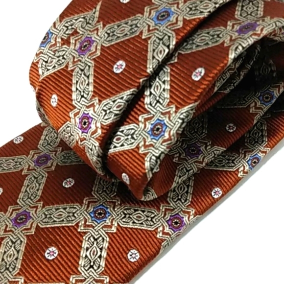JOS. A. BANK SIGNATURE COLLECTION SILK NECK TIE - Picture 5 of 11